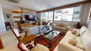 Apartamento de 3 Quartos Reformado no Leblon 1