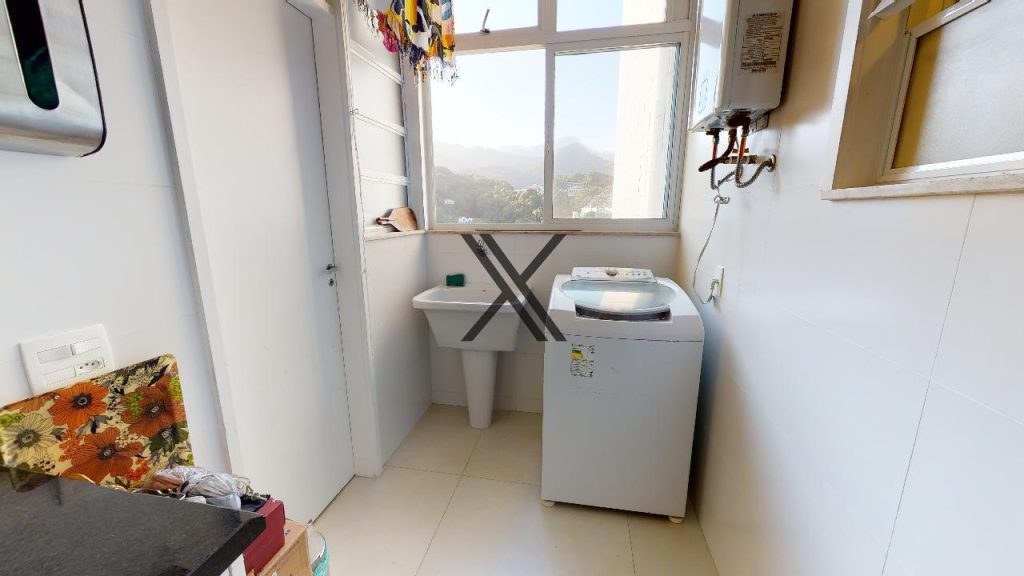 Apartamento de 3 Quartos Reformado no Leblon 22