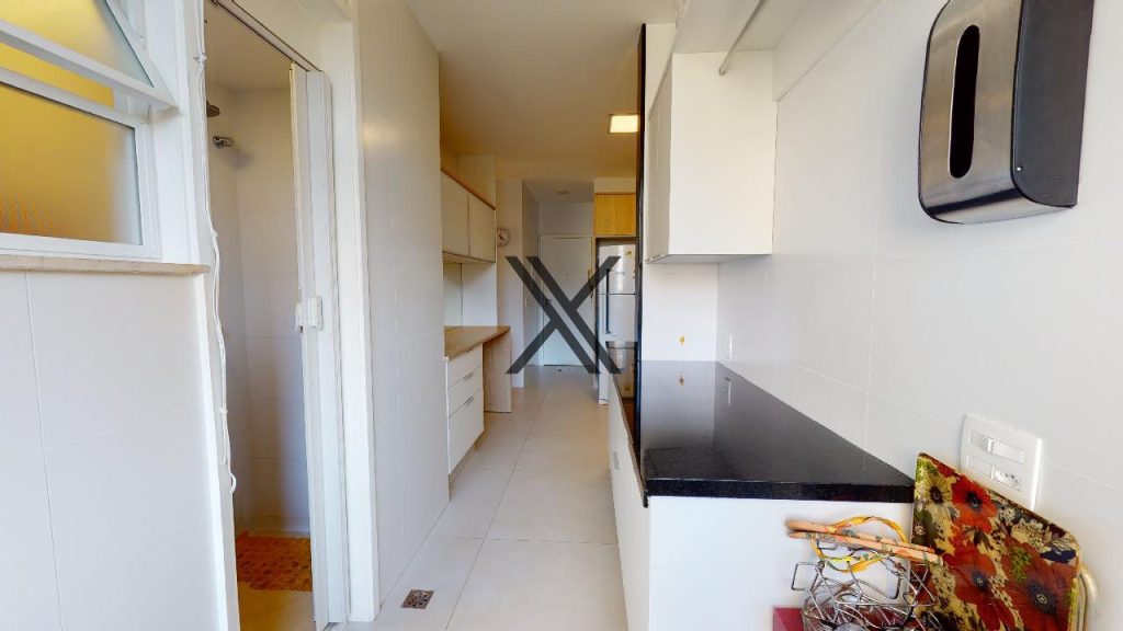 Apartamento de 3 Quartos Reformado no Leblon 23