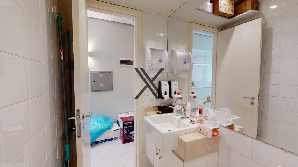 Sala comercial com 40 m2 Mario Henrique Simonsen Barra 8