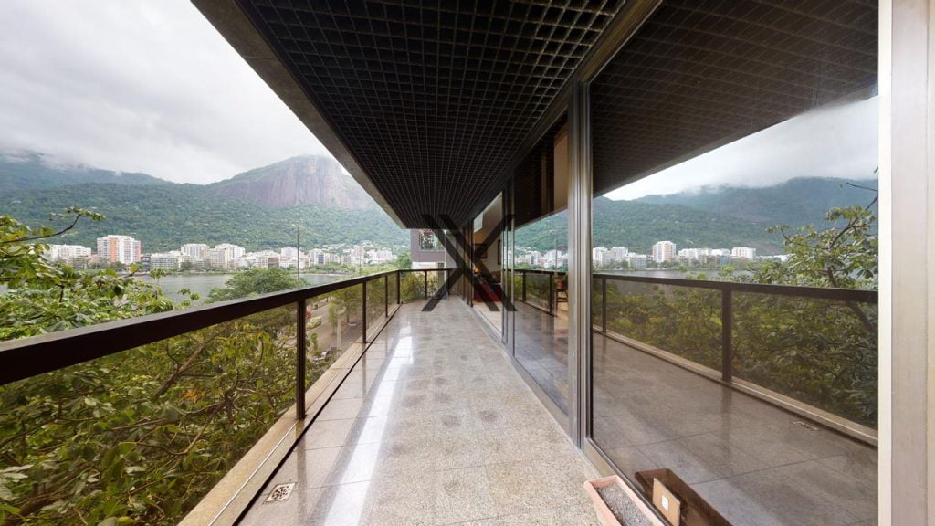 Apartamento de 4 Quartos Lagoa 11