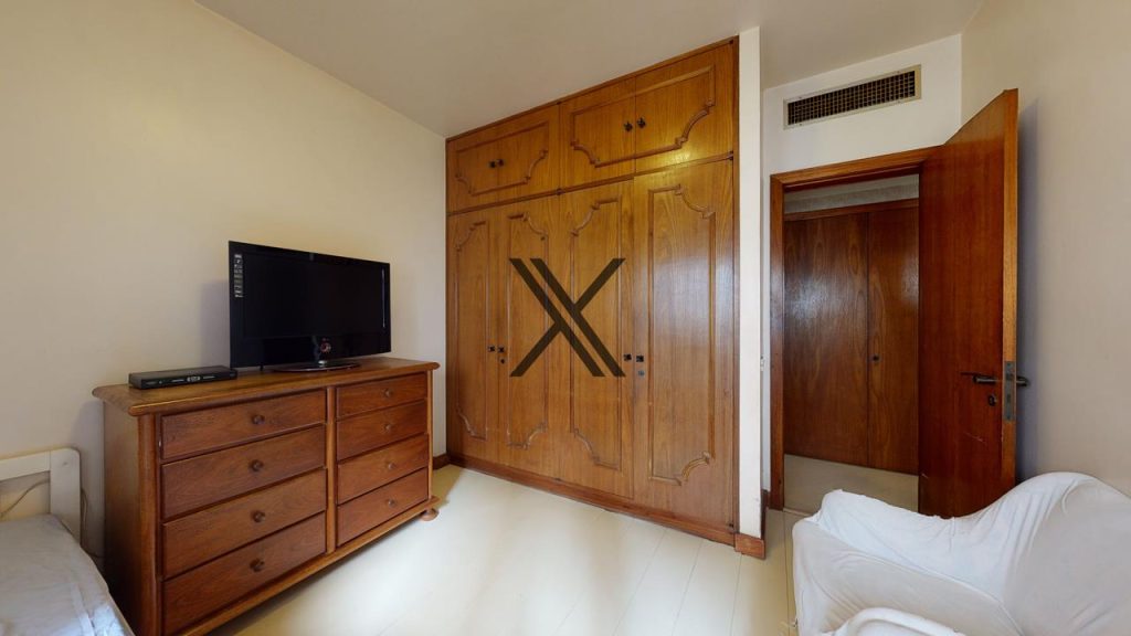 Apartamento de 4 Quartos Lagoa 19
