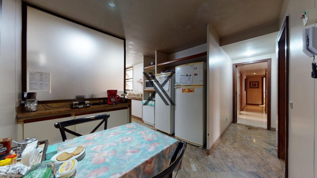 Apartamento de 4 Quartos Lagoa 32