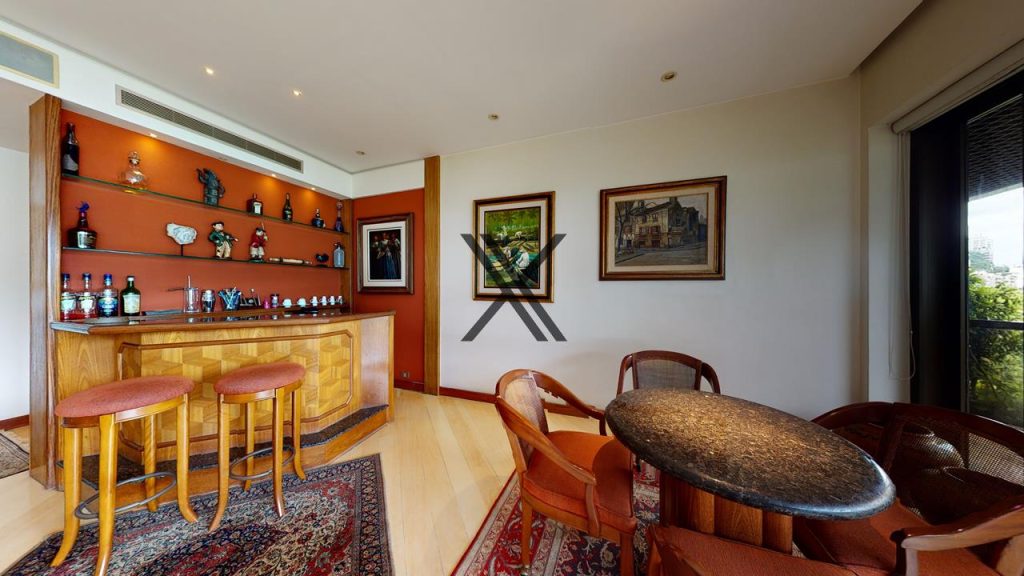 Apartamento de 4 Quartos Lagoa 5