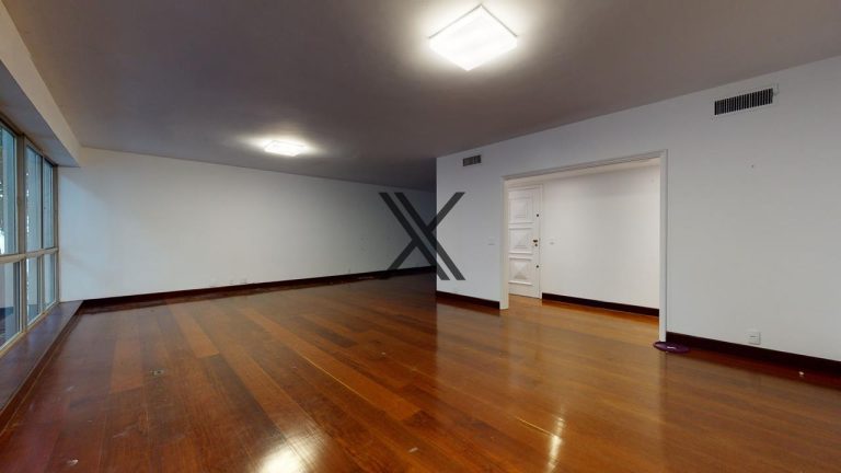 Apartamento de 4 Quartos na Quadra da Praia Leblon — foto 2