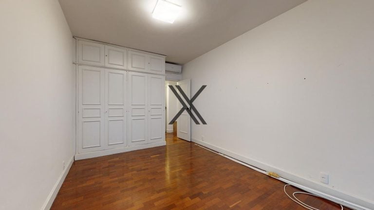 Apartamento de 4 Quartos na Quadra da Praia Leblon — foto 6