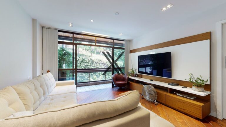 Apartamento com 2 Quartos no Leblon — foto 1