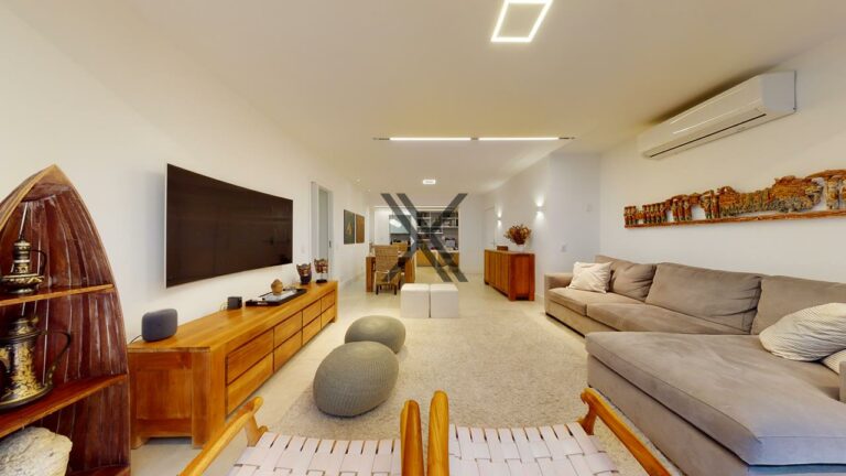Apartamento Reformado com 3 Quartos no Leblon — foto 2