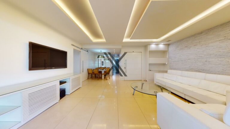 Apartamento Reformado com 3 Quartos Leblon — foto 1