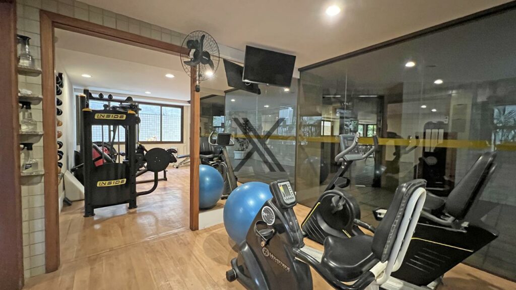 Apartamento com 2 Quartos Quadra da Praia Leblon Rio de Janeiro rj 16