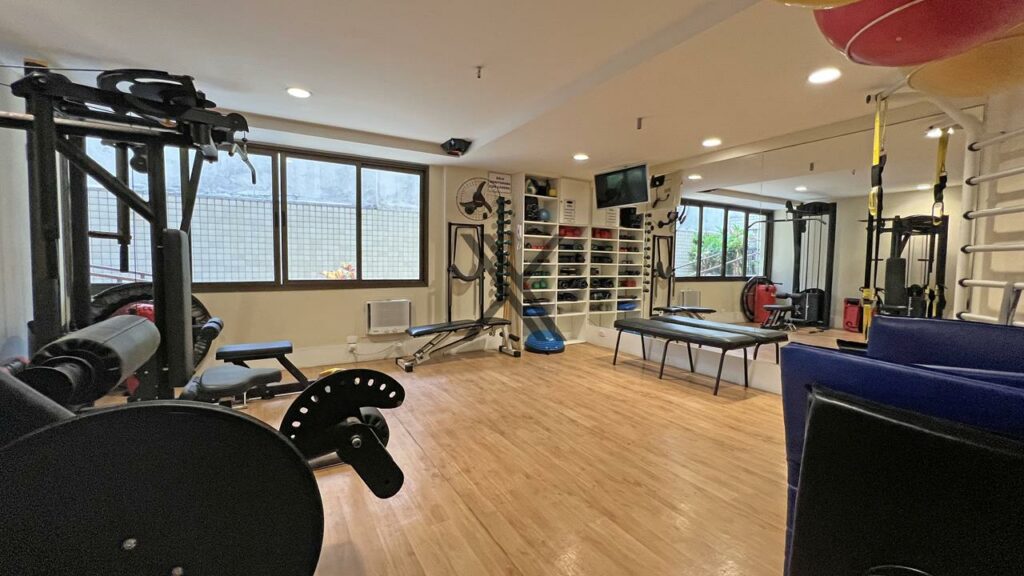 Apartamento com 2 Quartos Quadra da Praia Leblon Rio de Janeiro rj 17