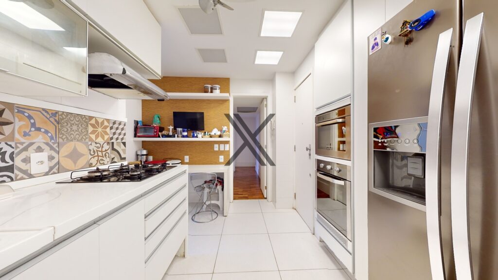 Apartamento Reformado Quadra da Praia Leblon Rio de Janeiro rj 16