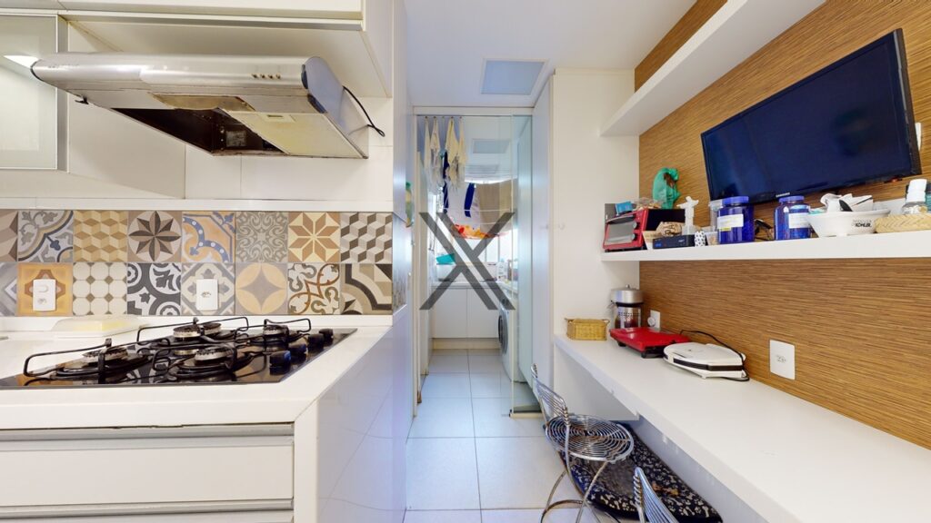 Apartamento Reformado Quadra da Praia Leblon Rio de Janeiro rj 19