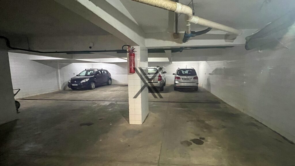 Apartamento Reformado Quadra da Praia Leblon Rio de Janeiro rj 21