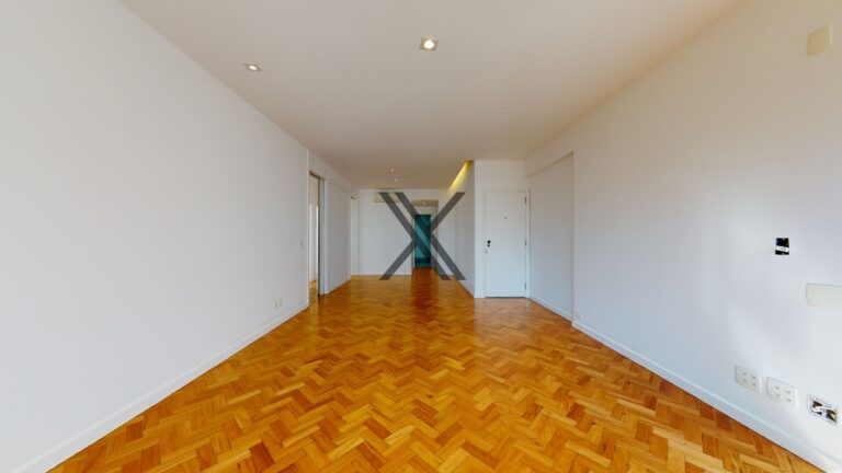Apartamento com 3 Quartos Andar Alto no Leblon — foto 2