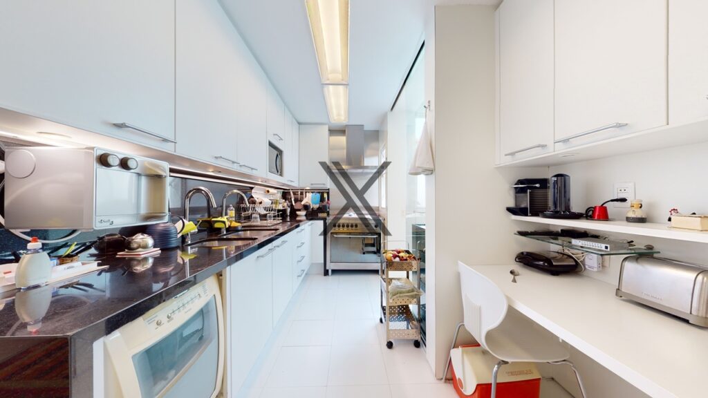 Cobertura 4 Suítes Reformada Lagoa Rio de Janeiro rj 24