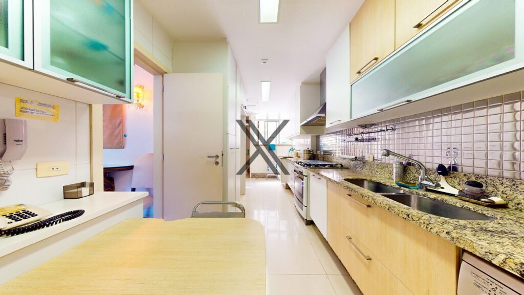 Apartamento com Vista Espetacular na Lagoa Rio de Janeiro RJ 23