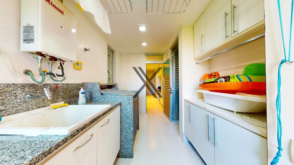 Reformado com 3 Quartos em São Conrado Rio de Janeiro RJ 23