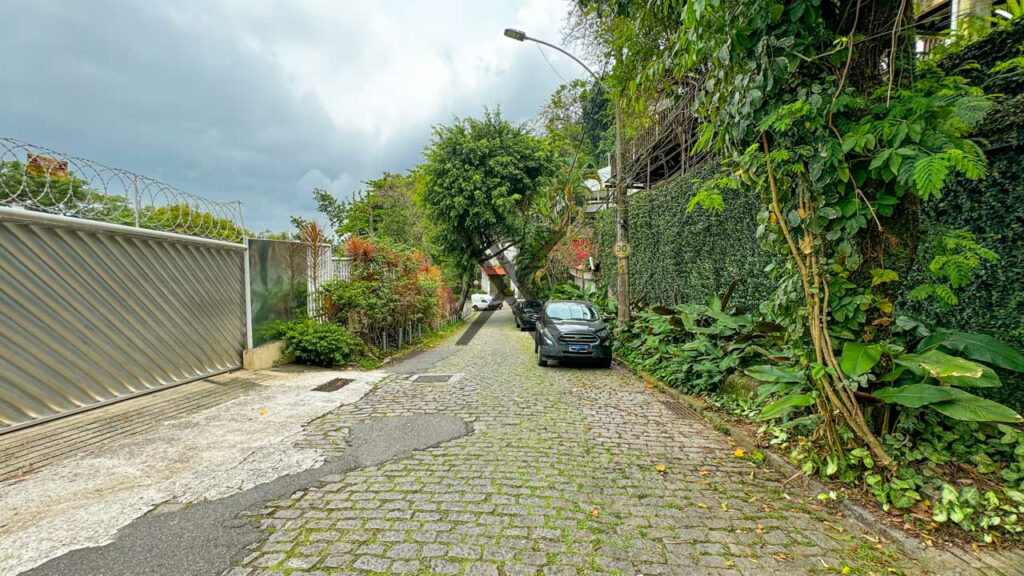 Deslumbrante Casa em São Conrado com 4 Quartos e Piscina Rio de Janeiro RJ 22
