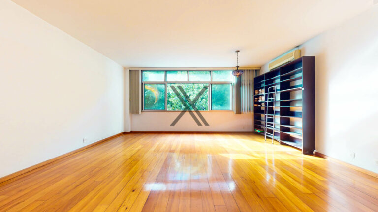Apartamento na Quadra da Praia do Leblon — foto 2