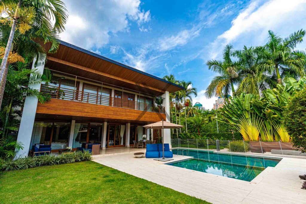casa com 5 suítes barra da tijuca rio de janeiro rj 1