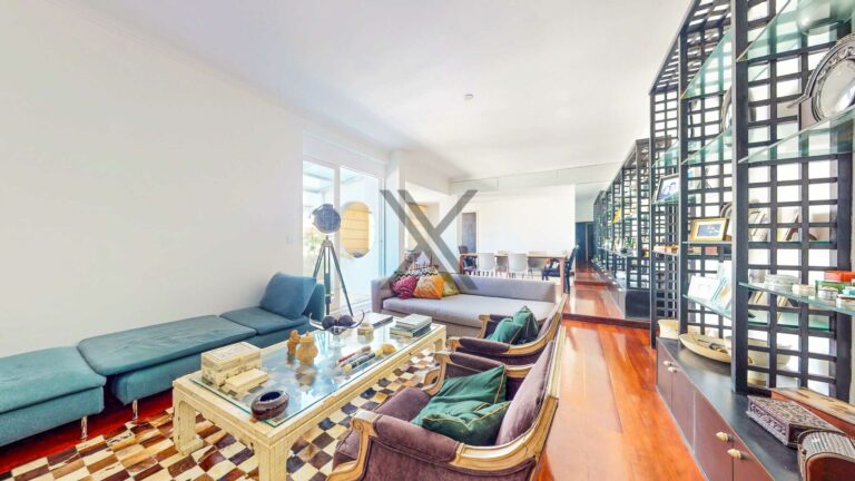 Apartamento Linear em Copacabana, 5 quartos e vista mar