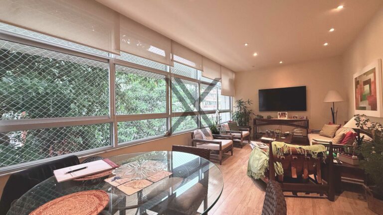 Apartamento Linear em Ipanema com dependência completa — foto 1
