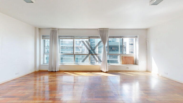 Apartamento Linear no Leblon com 3 quartos e 1 suíte — foto 1