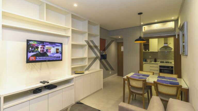 Apartamento com 2 quartos reformado em Ipanema — foto 1