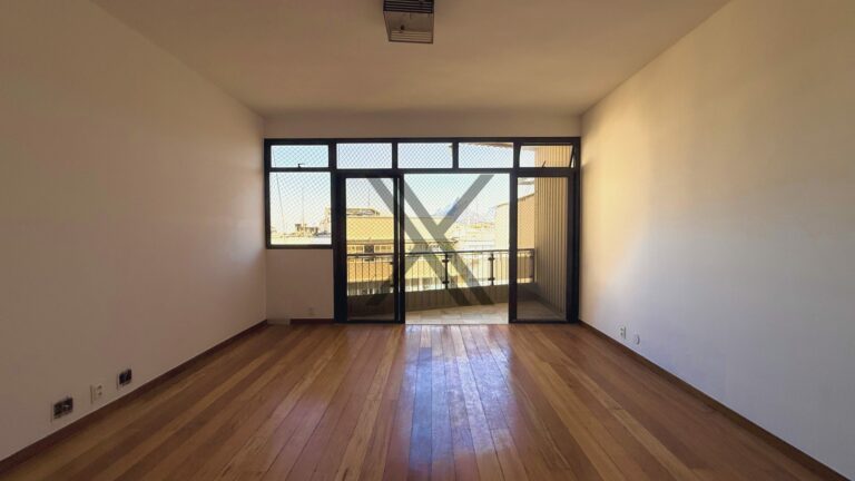 Apartamento 4 quartos em Copacabana com planta original