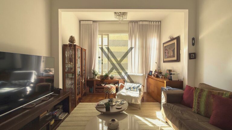 Apartamento no Leblon com 3 quartos e pé-direito alto — foto 1