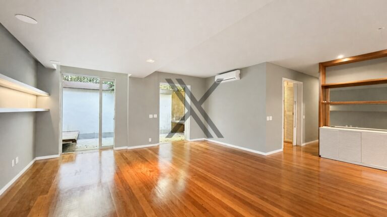 Apartamento com 3 quartos reformado no Jardim Botânico