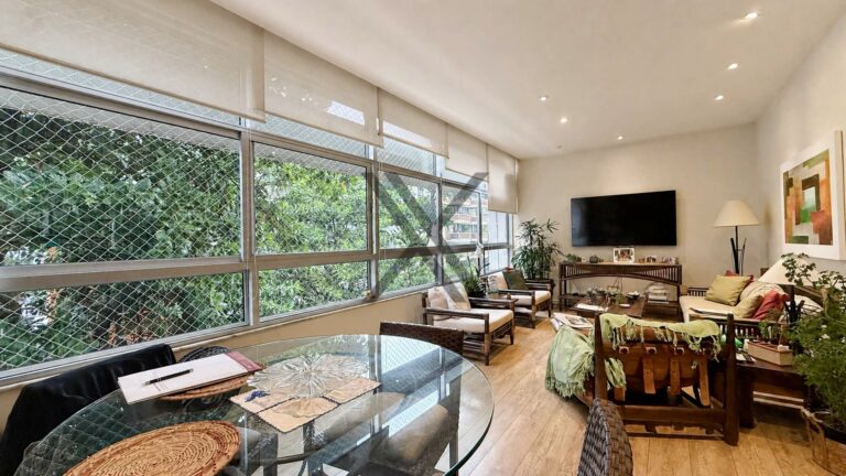 Apartamento Linear em Ipanema com dependência completa — foto 1