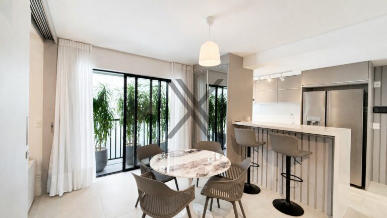 Apartamento reformado no Leblon com 3 quartos — foto 1